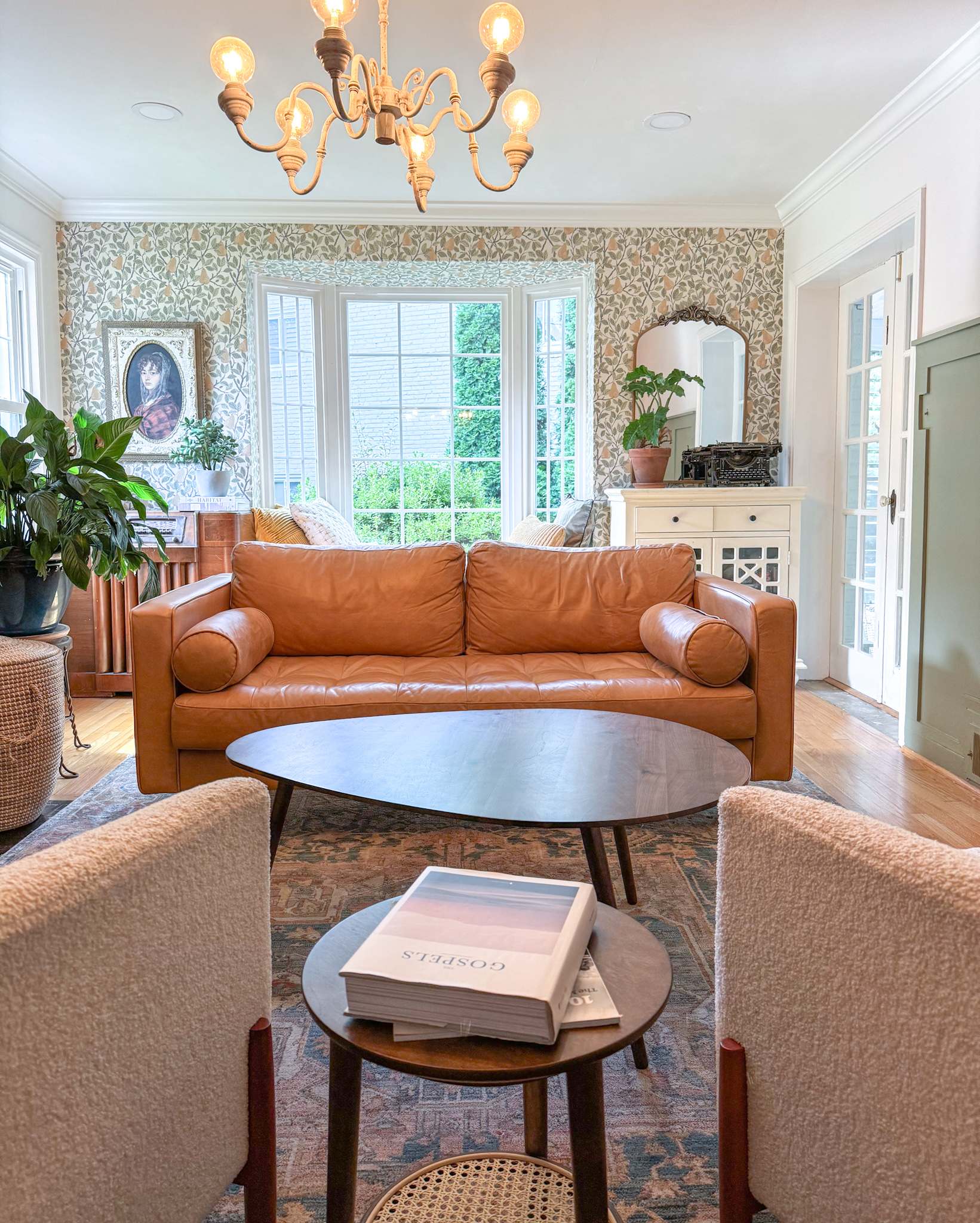 wallpaper accent wall